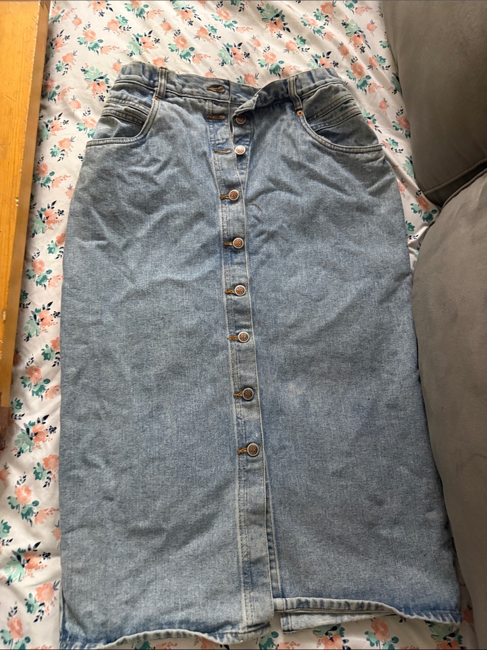 bill blass Light Blue Button-Front Denim Midi Skirt